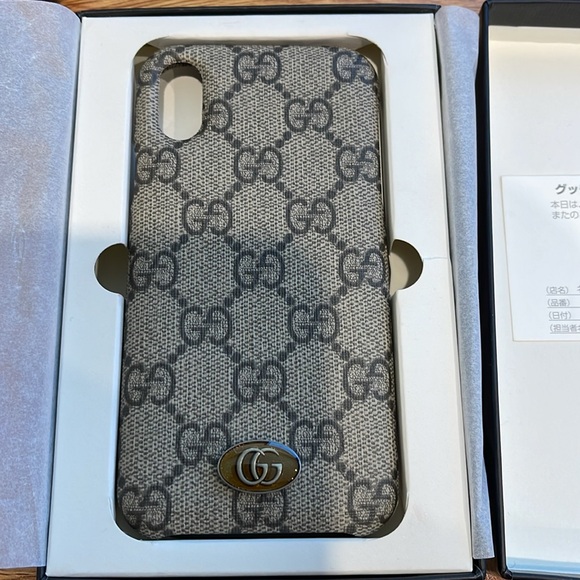 GUCCI phone case- iPhone NIB - Picture 3 of 5